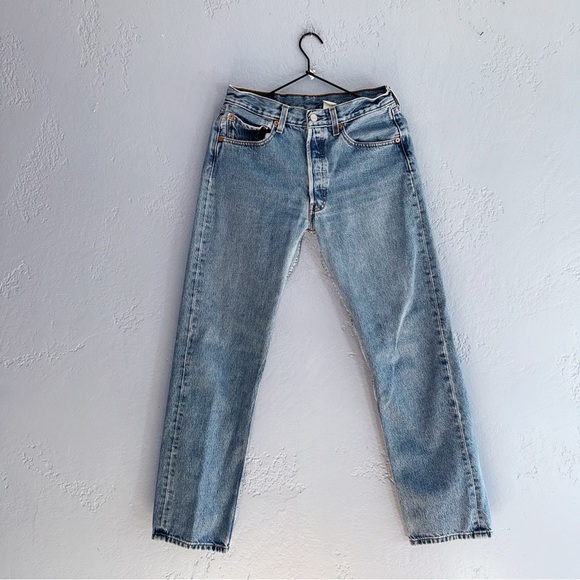Levi's Denim - Levi’s 501 Jeans Medium Wash 2000s Vintage Size 31/28”